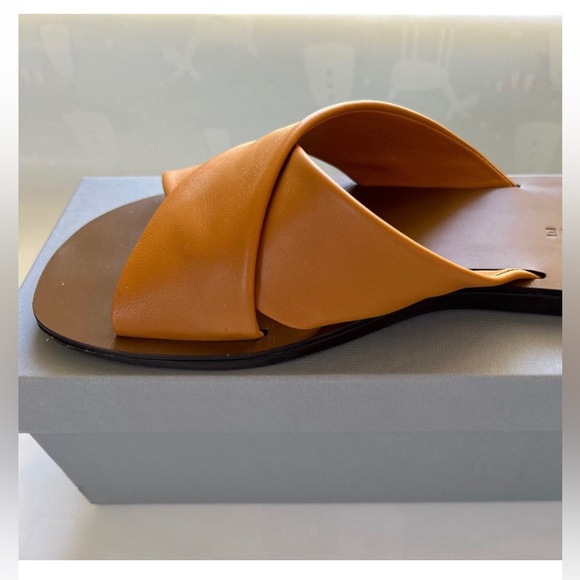 Everlane The Day Crossover Sandal in Sienna Brown Size 9.5 - Picture 5 of 8